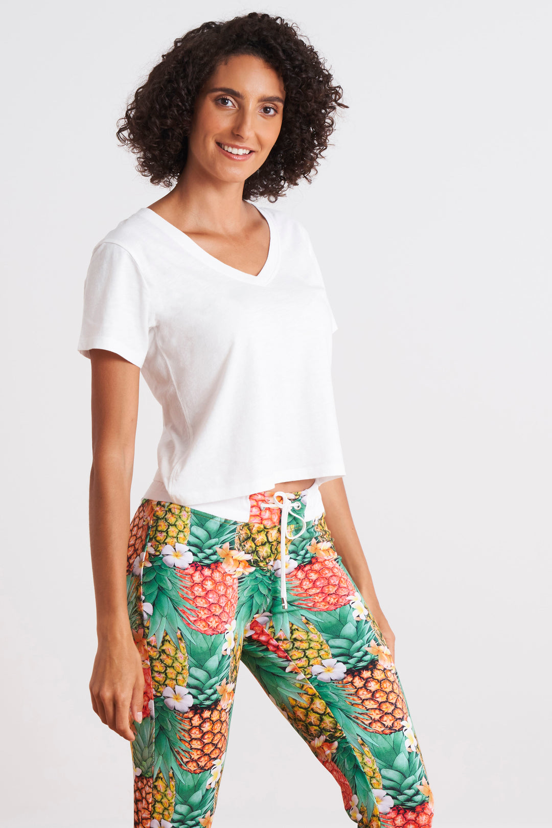 Aria V-neck Cropped Jersey Boxy T-shirt (White) - Marolli